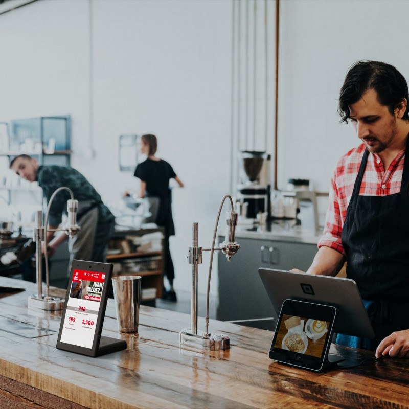 LCD Tabletop Advertising Display with camera - 10.1'' - Touchscreen - Android 11