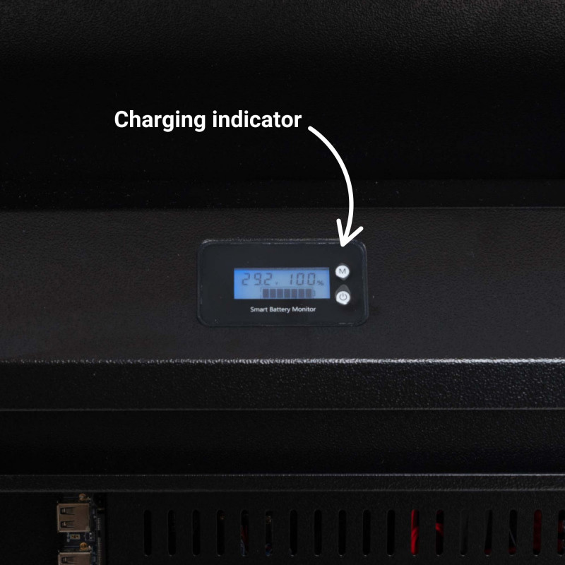 43'' Portable Outdoor Advertising Display - Full HD LCD - Wheeled and Battery Operated